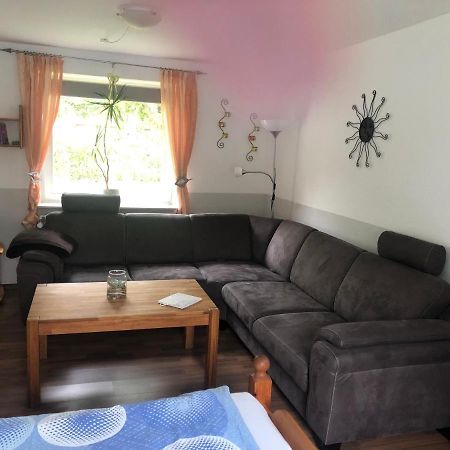 Ninas Ferienwohnung ดาเกอบึล ภายนอก รูปภาพ