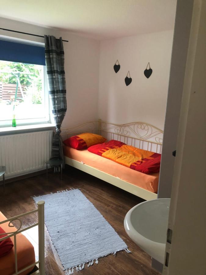 Ninas Ferienwohnung ดาเกอบึล ภายนอก รูปภาพ